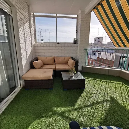 Atico Con Terraza En Centro アパート エルチェ